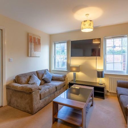 Newcastle City Centre Spacious Town House Free Parking And Wifi Extérieur photo