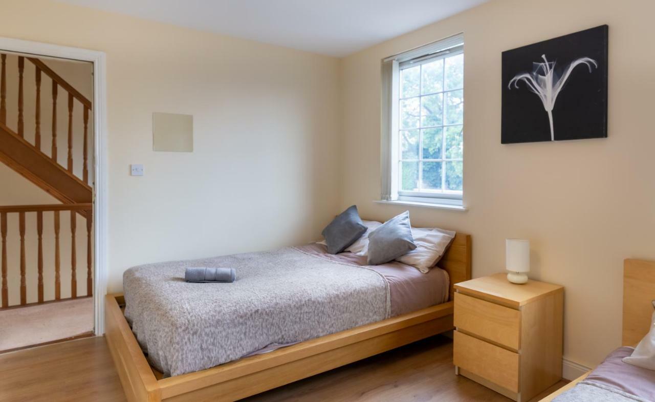 Newcastle City Centre Spacious Town House Free Parking And Wifi Extérieur photo