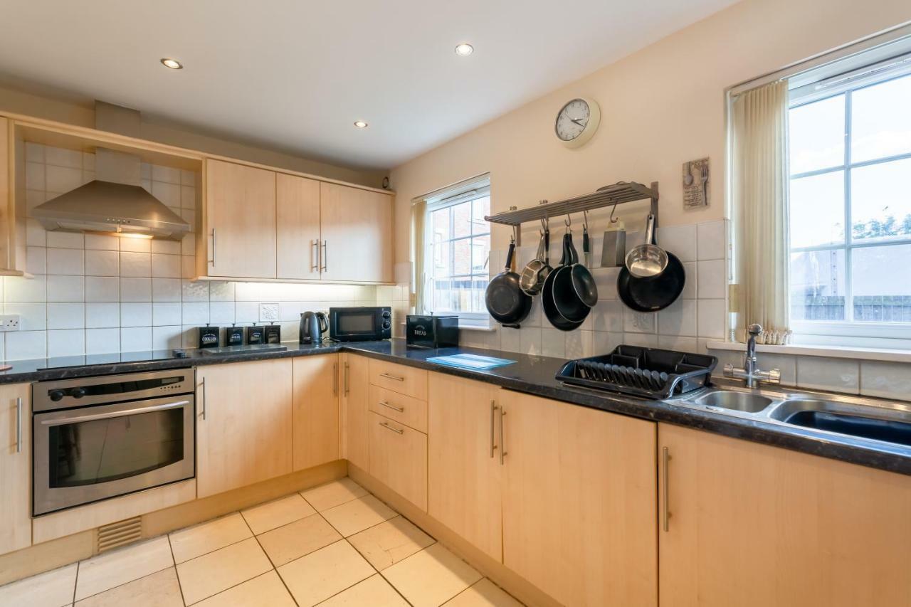 Newcastle City Centre Spacious Town House Free Parking And Wifi Extérieur photo